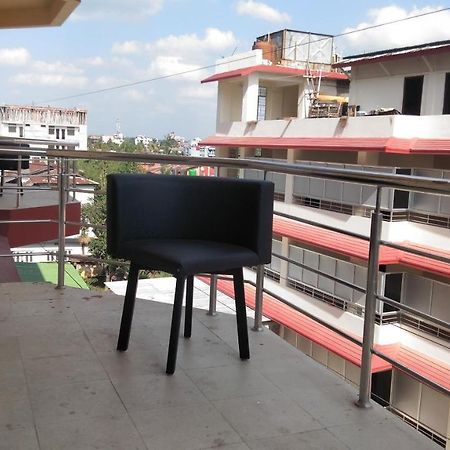 The Four Season Hotel Dimāpur Dış mekan fotoğraf
