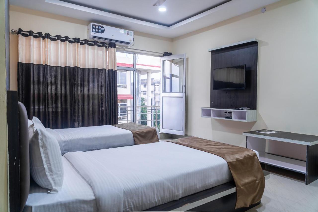The Four Season Hotel Dimāpur Dış mekan fotoğraf